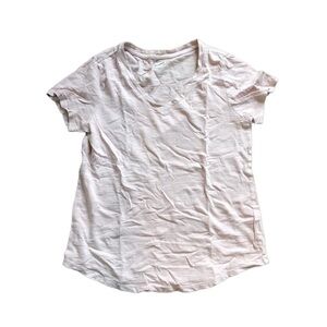 Old Navy Everywhere V-Neck T-Shirt Size Small